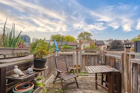 Photo 24 at 140 Dovercourt Road, Little Portugal, Toronto