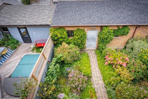 Photo 25 at 140 Dovercourt Road, Little Portugal, Toronto