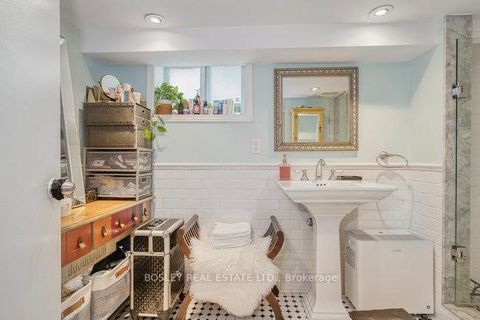 Photo 35 at 140 Dovercourt Road, Little Portugal, Toronto