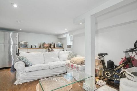 Photo 37 at 140 Dovercourt Road, Little Portugal, Toronto