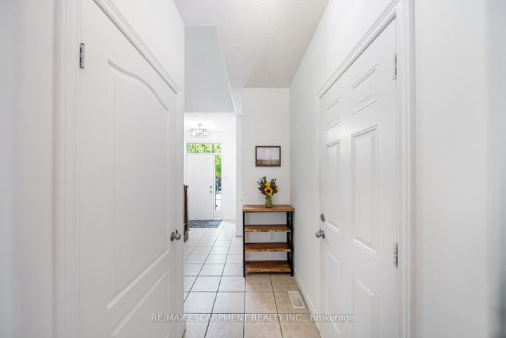 Photo 5 at 4 - 10 LIDDYCOAT Lane, Ancaster, Hamilton