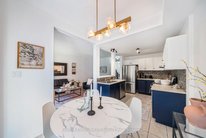 Photo 18 at 4 - 10 LIDDYCOAT Lane, Ancaster, Hamilton