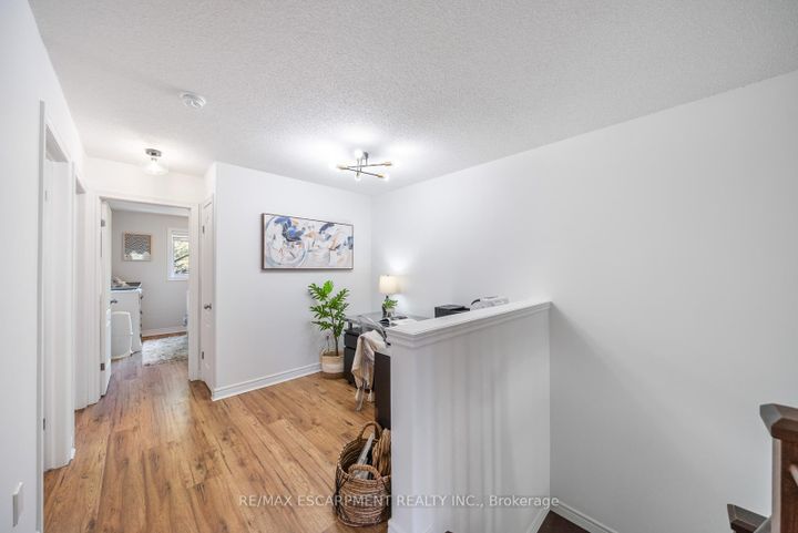 Photo 23 at 4 - 10 LIDDYCOAT Lane, Ancaster, Hamilton