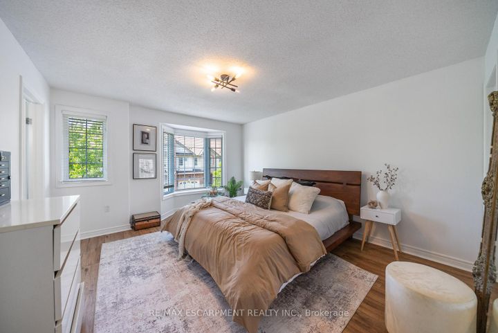 Photo 25 at 4 - 10 LIDDYCOAT Lane, Ancaster, Hamilton