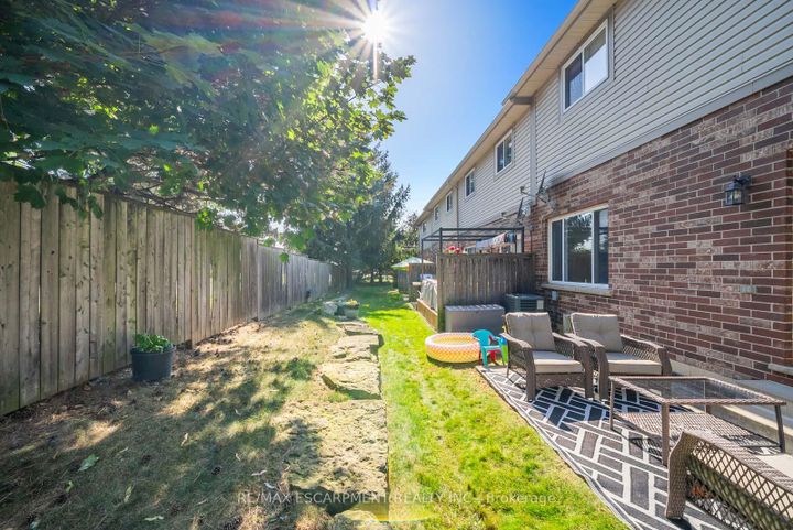 Photo 36 at 4 - 10 LIDDYCOAT Lane, Ancaster, Hamilton