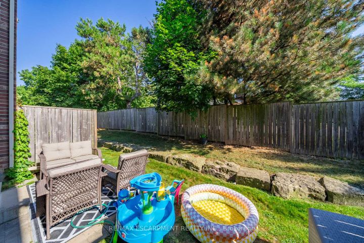 Photo 37 at 4 - 10 LIDDYCOAT Lane, Ancaster, Hamilton