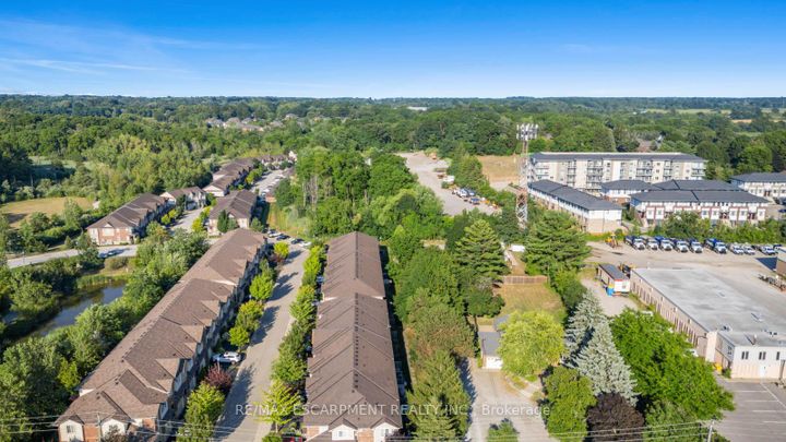 Photo 47 at 4 - 10 LIDDYCOAT Lane, Ancaster, Hamilton