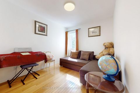 Photo 26 at 32 Coatsworth Crescent, Woodbine Corridor, Toronto
