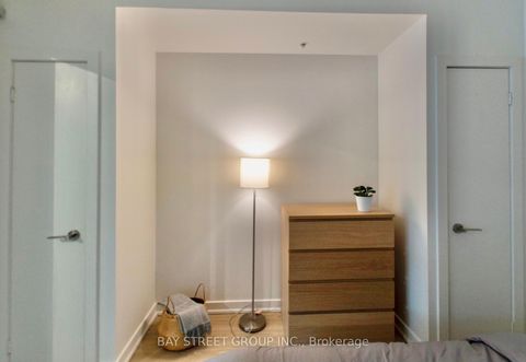 Photo 6 at 203 - 199 Richmond Street W, Waterfront Communities C1, Toronto