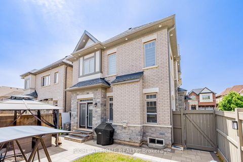 Photo 46 at 104 Sora Gate, GO Glenorchy, Oakville