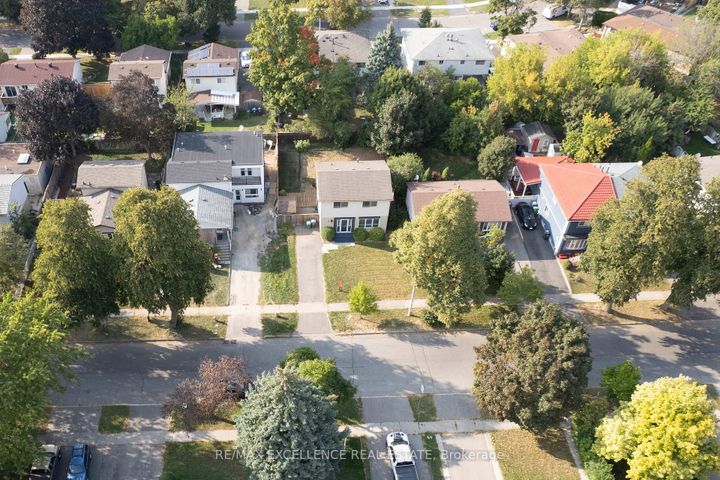 Photo 31 at 36 Herkley Drive, Madoc, Brampton