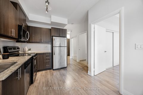 Photo 7 at 413 - 17 Kenaston Gardens, Bayview Village, Toronto