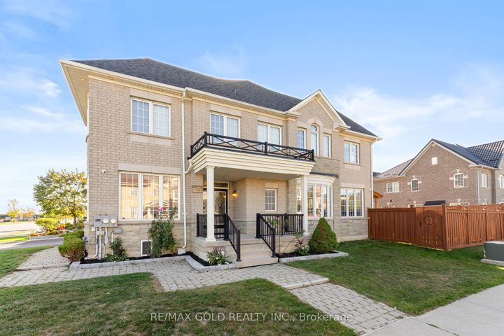 Photo 4 at 2 Helman Road, Wellington, Brampton
