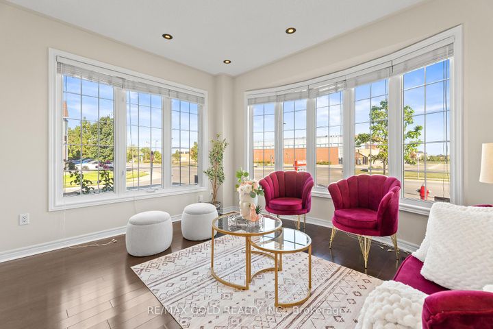 Photo 11 at 2 Helman Road, Wellington, Brampton