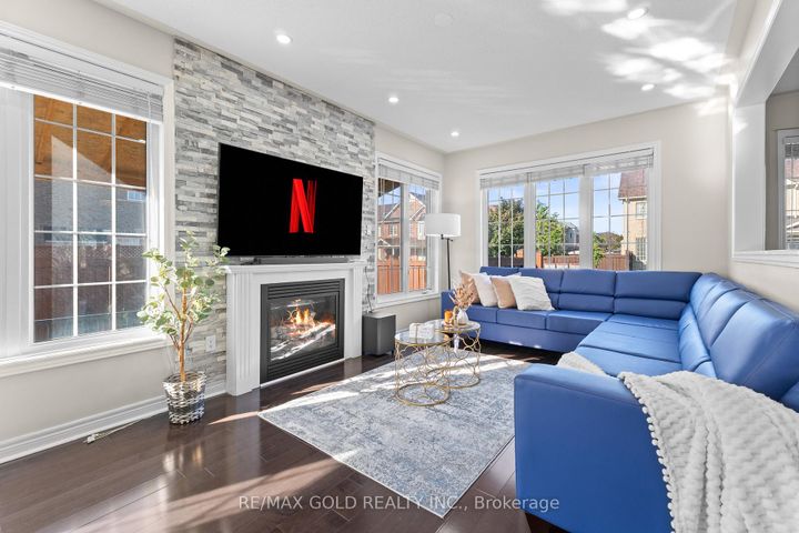 Photo 17 at 2 Helman Road, Wellington, Brampton
