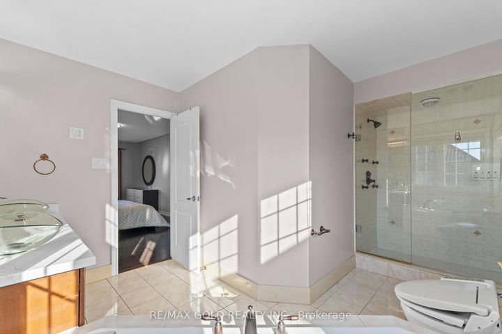 Photo 27 at 2 Helman Road, Wellington, Brampton