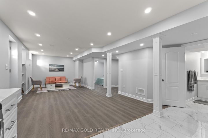 Photo 38 at 2 Helman Road, Wellington, Brampton