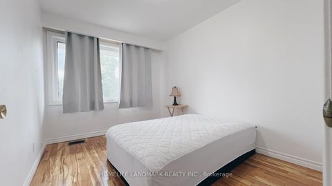 Photo 12 at 10 Silverview Drive, Newtonbrook East, Toronto
