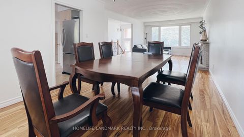 Photo 20 at 10 Silverview Drive, Newtonbrook East, Toronto