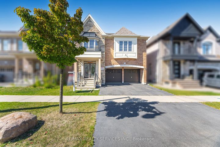 Photo 2 at 232 Sussexvale Drive, Wellington, Brampton