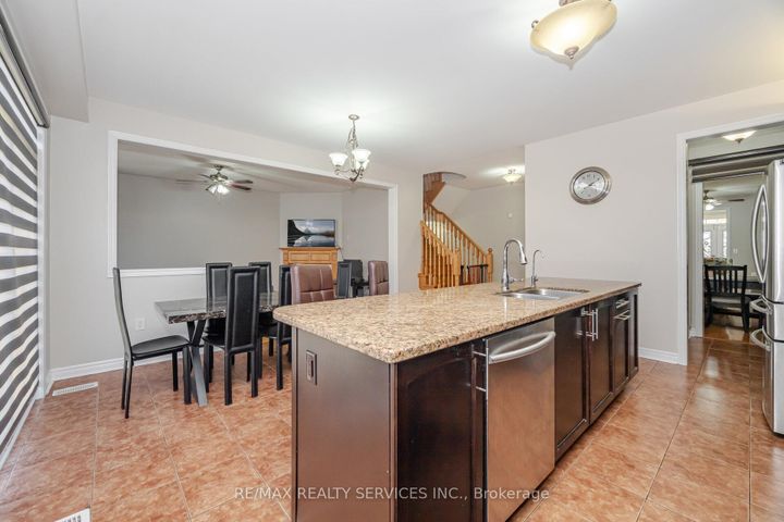Photo 13 at 232 Sussexvale Drive, Wellington, Brampton
