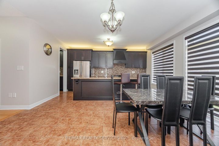 Photo 18 at 232 Sussexvale Drive, Wellington, Brampton
