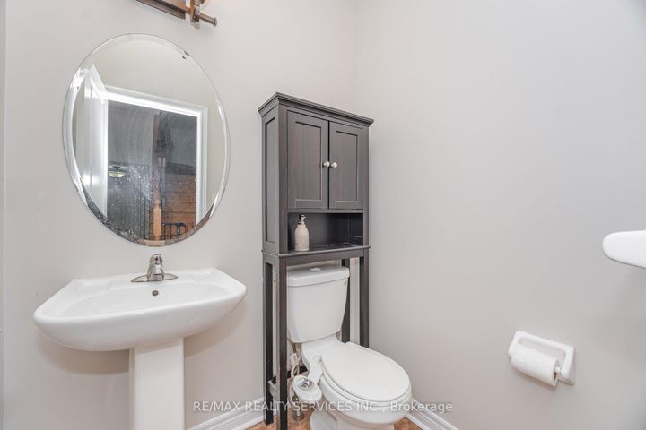 Photo 23 at 232 Sussexvale Drive, Wellington, Brampton