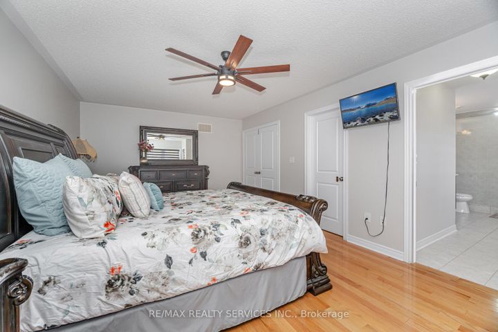 Photo 30 at 232 Sussexvale Drive, Wellington, Brampton
