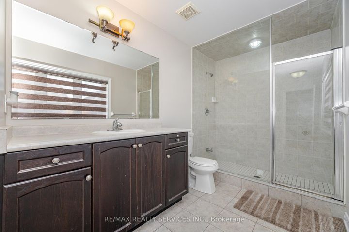 Photo 31 at 232 Sussexvale Drive, Wellington, Brampton