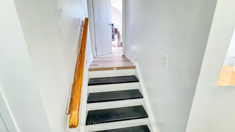 Photo 19 at 18 Ward Drive, Painswick North, Barrie