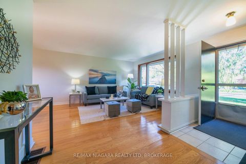 Photo 10 at 55 North Hills Terrace, Don Mills, Toronto
