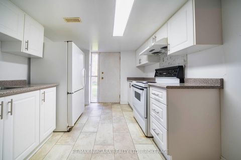 Photo 23 at 55 North Hills Terrace, Don Mills, Toronto