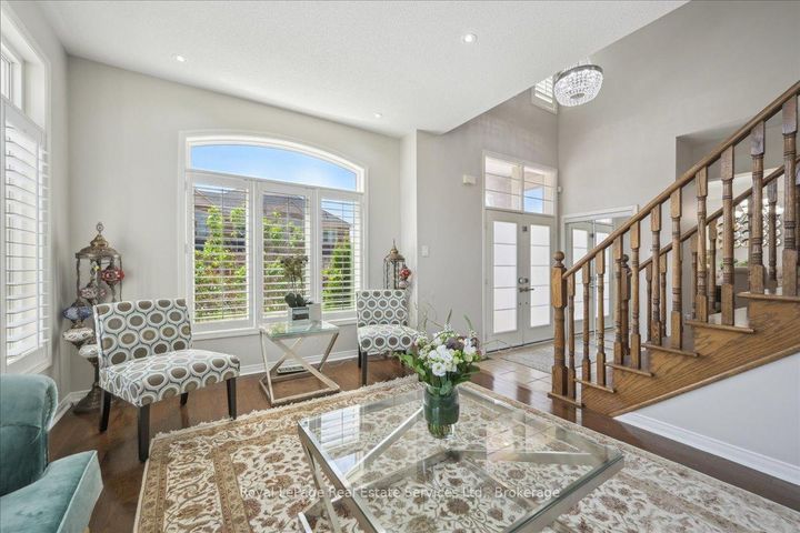 Photo 5 at 4737 Deforest Crescent, Alton, Burlington