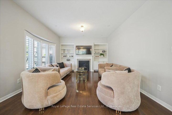 Photo 12 at 4737 Deforest Crescent, Alton, Burlington