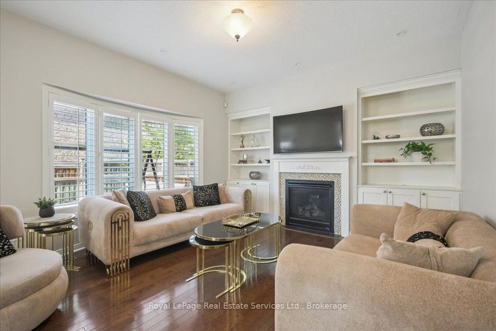 Photo 13 at 4737 Deforest Crescent, Alton, Burlington