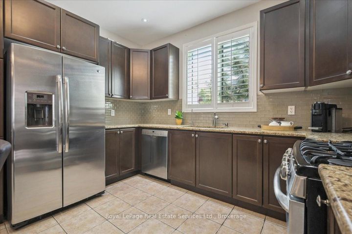 Photo 19 at 4737 Deforest Crescent, Alton, Burlington
