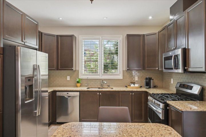Photo 20 at 4737 Deforest Crescent, Alton, Burlington