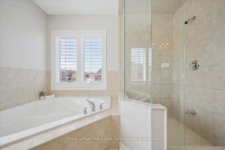 Photo 31 at 4737 Deforest Crescent, Alton, Burlington