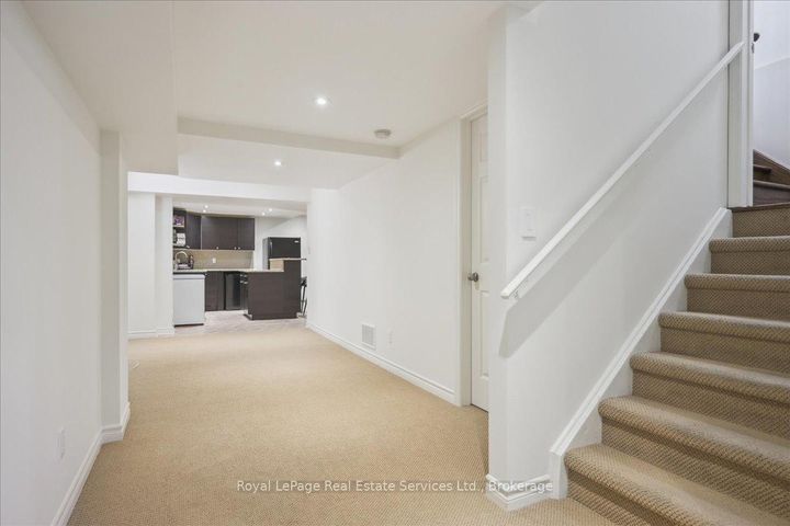 Photo 32 at 4737 Deforest Crescent, Alton, Burlington