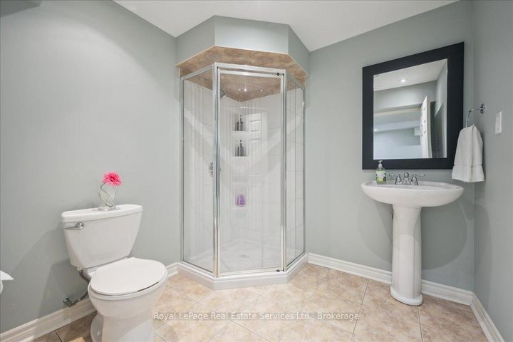 Photo 36 at 4737 Deforest Crescent, Alton, Burlington