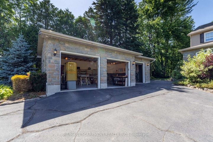 Photo 34 at 2629 Side Road 2, Rural Burlington, Burlington