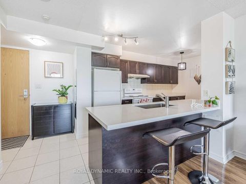 Photo 3 at 2007 - 88 Grangeway Avenue, Woburn, Toronto