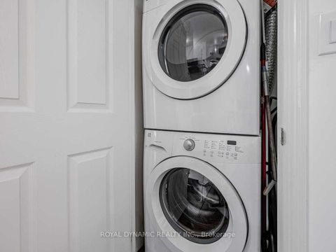 Photo 11 at 2007 - 88 Grangeway Avenue, Woburn, Toronto