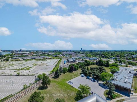 Photo 13 at 2007 - 88 Grangeway Avenue, Woburn, Toronto