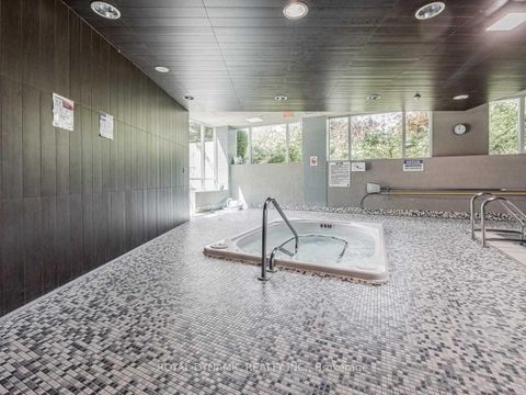 Photo 17 at 2007 - 88 Grangeway Avenue, Woburn, Toronto