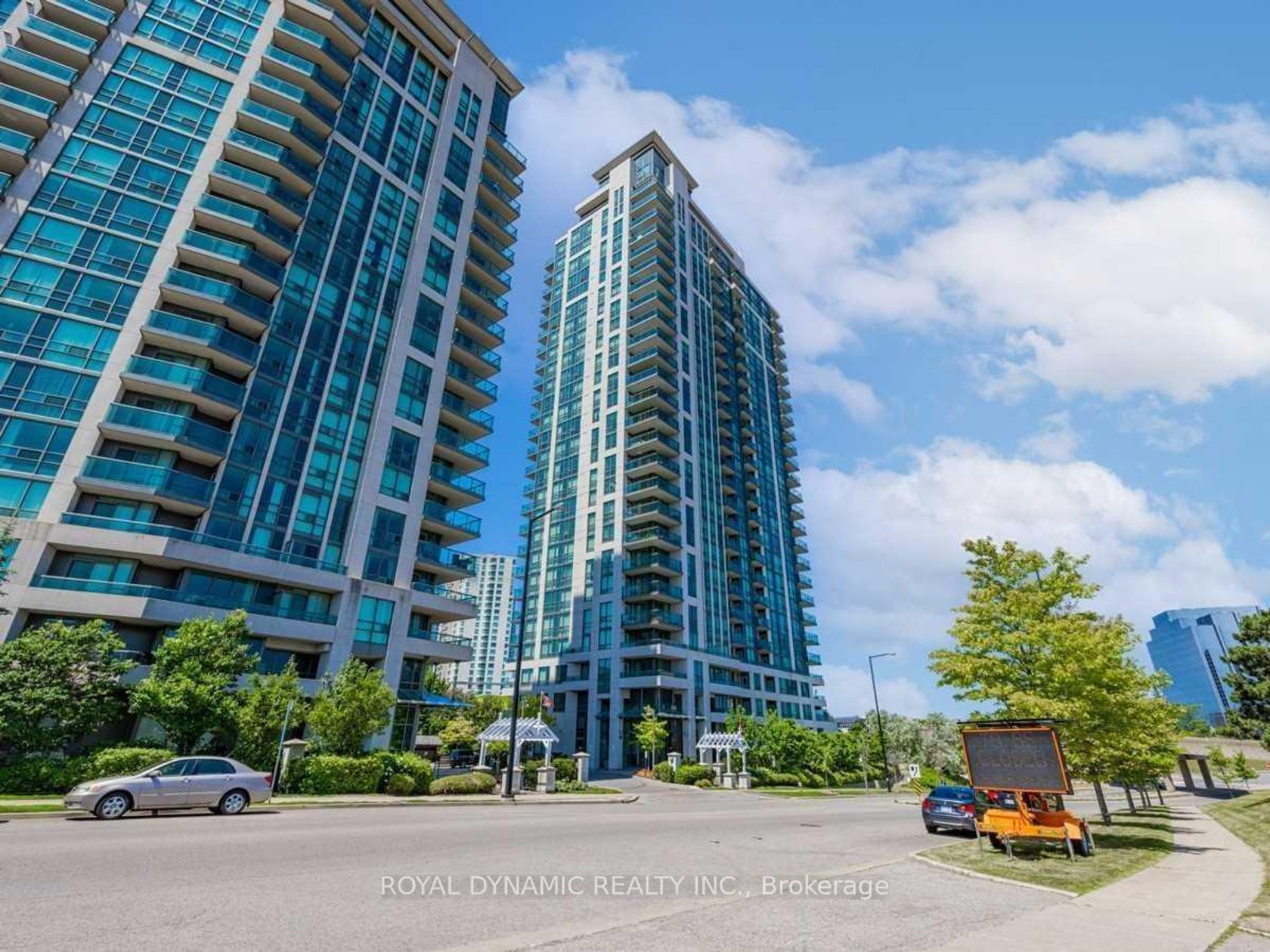 2007 - 88 Grangeway Avenue, Woburn, Toronto 
