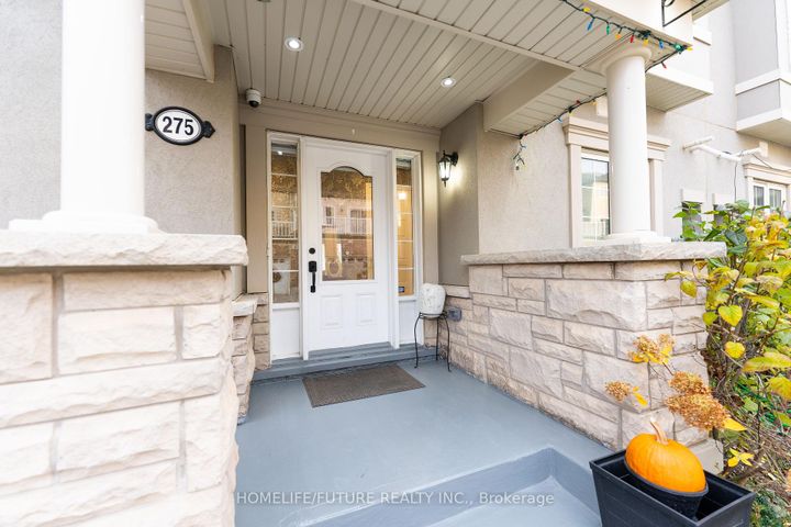 Photo 5 at 275 Ellen Davidson Drive, GO Glenorchy, Oakville