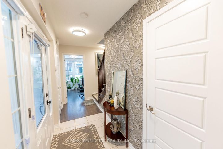Photo 6 at 275 Ellen Davidson Drive, GO Glenorchy, Oakville