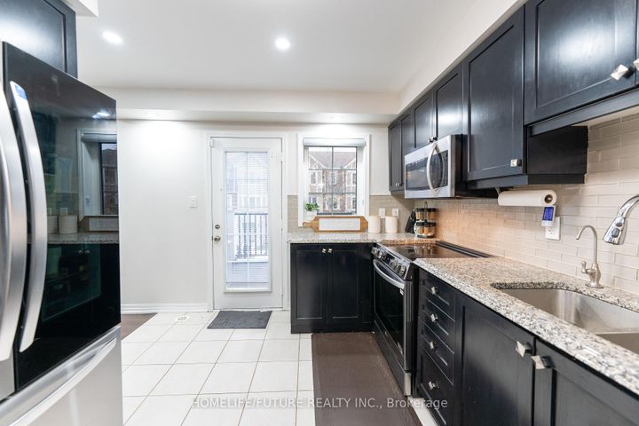 Photo 14 at 275 Ellen Davidson Drive, GO Glenorchy, Oakville