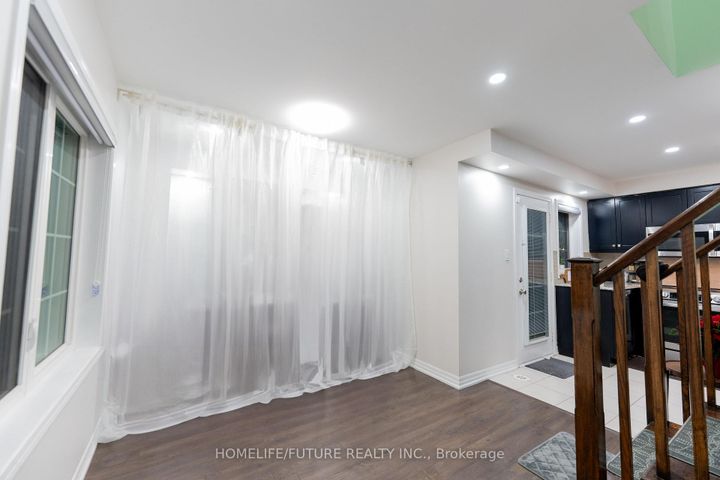 Photo 21 at 275 Ellen Davidson Drive, GO Glenorchy, Oakville